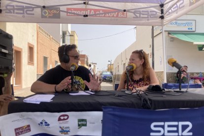 Alfredo Casas junto a la primera invitada, Cristina Sánchez del restaurante Mediterráneo.