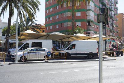La parada de taxis de Plaza Manolo Escobar sigue sin estar habilitada.