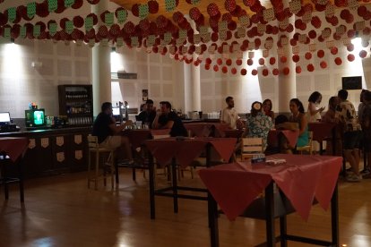 La gastronomía y la música en directo caracterizan este espacio