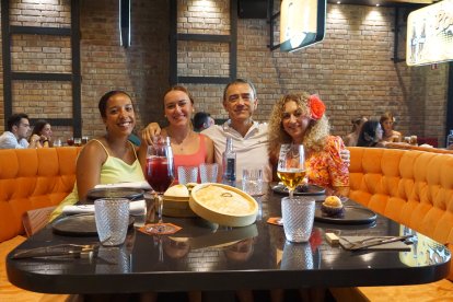 Conchi Bergaña, Miguel Ángel Fernández, Cristina Fernández y Lourdes Edu.