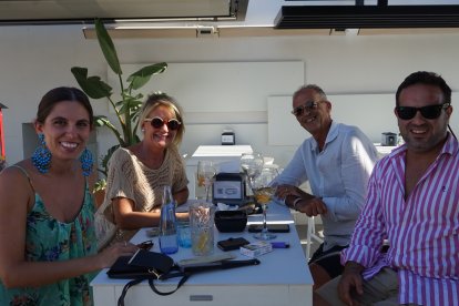 Isabel, Magda, Pi y Pedro