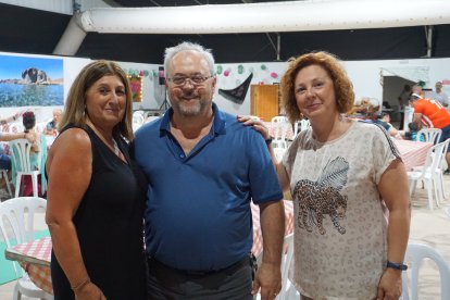 Carmen López y Luz María Álvarez junto a Juan Fernández, presidente del CSIF de Almería.