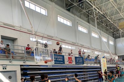 El pabellón se vio muy concurrido.