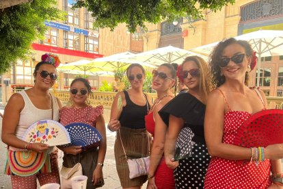 Sonia, Alicia, Mari Celi, Elena, Paulina y María del Mar se definen como \'lo mejor de cada casa\'.