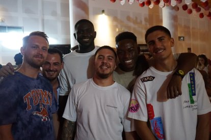 Arnold, Alejandro, Agustín, Luis, Vicente y Joselu.