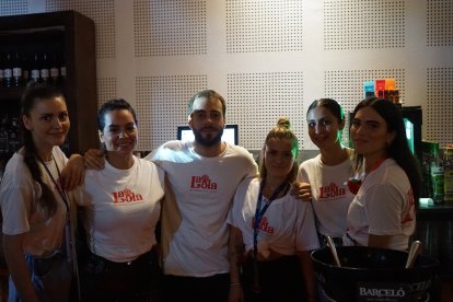 Marta, Mirela, María, Miriam y Alejandro.