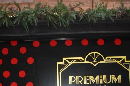 José, las Lucías, María y Teiga, los más divertidos de la Feria del mediodía visitan Premium.
