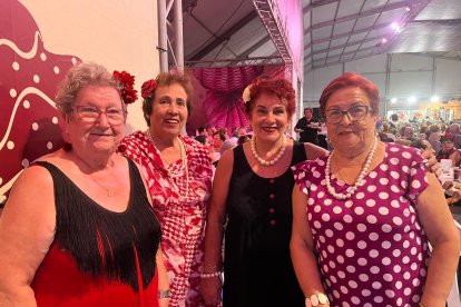 Rosario, Manola, Isabel y Carmen de la Rambla Amatisteros.