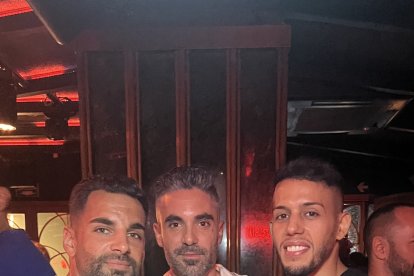 Sergio, Carlos y Anuar no se pierden una en Premium Black.