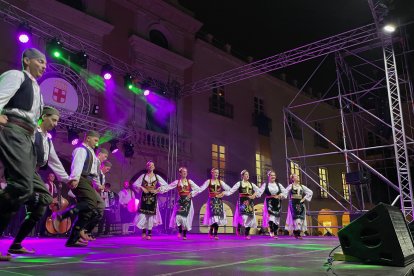 Serbia, en el Festival Internacionl de Folclore.