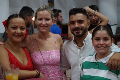 Belén, Jesús, Rosa y Estefanía, de Noches de Candela.