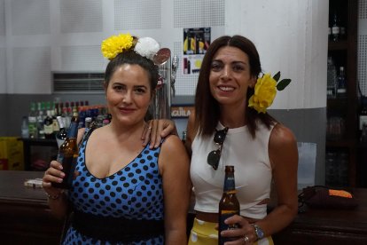 Tania Hernández y Melania García.