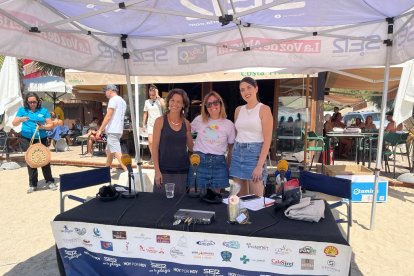 María Rosa Ponce, Celia Rodríguez y Marina Ginés.