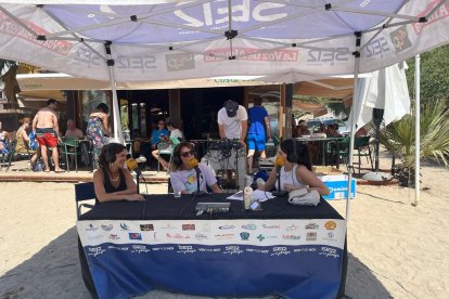 María Rosa Ponce, Celia Rodríguez y Marina Ginés han hablado de los talleres familiares que se realizan en el castillo.