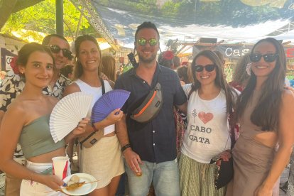 Delfi, Francisco, Cristina, María, Paco y María de Almería y Tarrasa.
