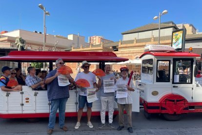 La Mesa recibió en el centro de la ciudad el apoyo de los almerienses