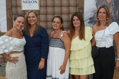 María del Mar Gómez, María Jesús Sanabria, Ana Sánchez, Fátima Pérez y María José Martínez.