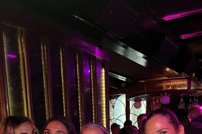 Montse, Saray, Eli y María.