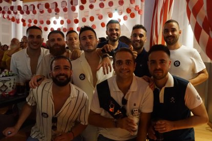 Andrés, Miguel Ángel, Alberto, Pablo, Javi, Berna, Javi y Antonio.