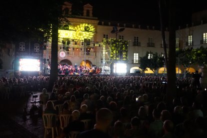 Concierto de la OCAL en la Feria 2023 con la soprano Leonor Bonilla como solista.