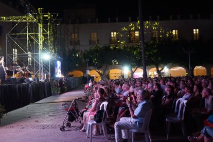 Concierto de la OCAL en la Feria 2023 con la soprano Leonor Bonilla como solista.