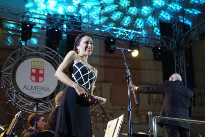 Concierto de la OCAL en la Feria 2023 con la soprano Leonor Bonilla como solista.