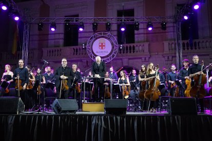 Concierto de la OCAL en la Feria 2023 con la soprano Leonor Bonilla como solista.