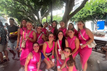 \'Las barbies\' se van de despedida este sábado en la Feria de Almería.