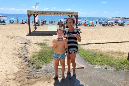 Manuela Valero y Pablo ganaron unos bonos para ir a Karting Garrucha.