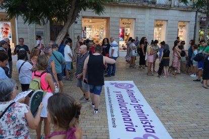 Concentración en la Puerta de Purchena.
