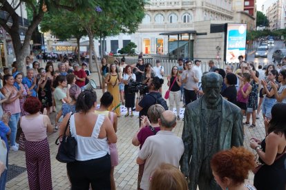 Concentración en la Puerta de Purchena.