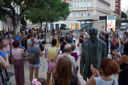 Concentración en la Puerta de Purchena.