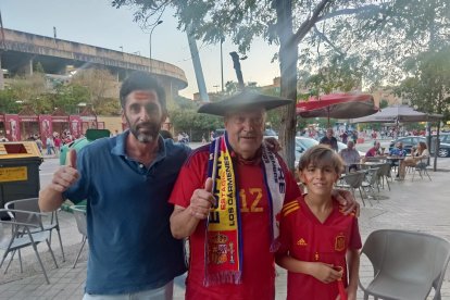 Con Manolo el del Bombo. 
