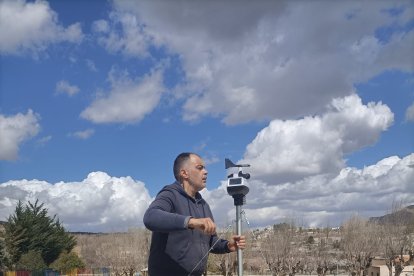 El proceso de instalación de una estación.