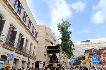 Los Dolores del Sepulcro, poco después de la salida. 