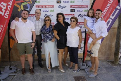 La familia Núñez en el photocall de La Voz de Almería.