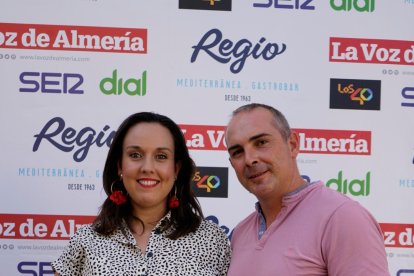 Maria José, Rocio y Miguel muestran todo su encanto ante las cámaras.