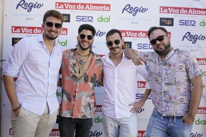 Jose María, Andrés, Miguel y Aitor en las fiestas veratenses.
