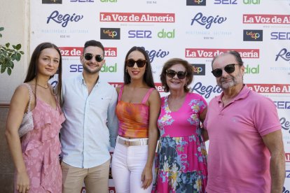 Clara, Juanfran, Raquel, Clara y Juanfran en Regio Gastrobar.