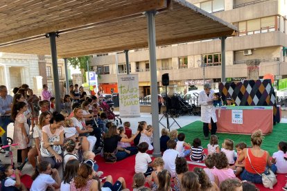Cuentacuentos en Plaza de San Pedro.