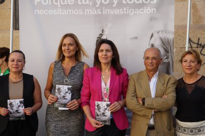 Almería pide más inversión en I+D+i contra el cáncer.