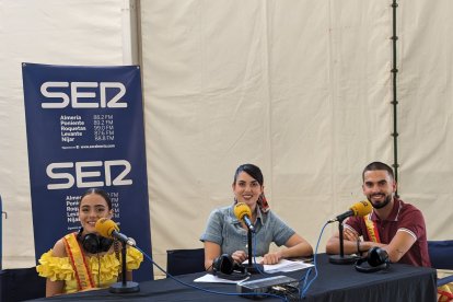 Montse Sánchez, Marina Ginés y Daniel Valdivieso.
