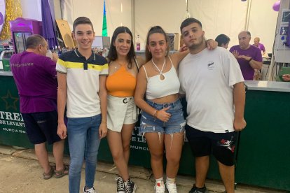 Alvaro, Erika, Mireya y Joaquín.