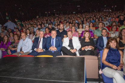 Los asistentes a la gala inaugural de la Feria de San Miguel.