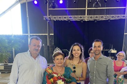 El Día del Pensionista se celebró con más de 700 mayores y la elección de los Mis Y Míster de la tercera edad.