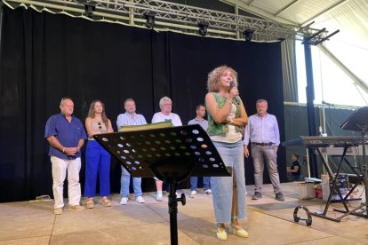 El Día del Pensionista se celebró con más de 700 mayores y la elección de los Mis Y Míster de la tercera edad.