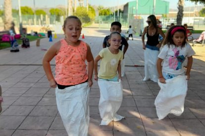 Actividades preferia para los más pequeños con concurso de dibujo.