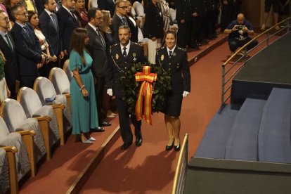 Homenaje ‘in memoriam’ a los agentes fallecidos en acto de servicio en los 199 años de vida del cuerpo.