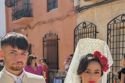 Juan Luis Caparros y Isabel María Piñero son la pareja real juvenil este 2023.