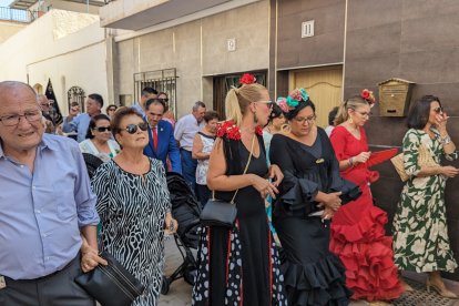 Los vecinos no se han perdido este primer día de festejos turreros.